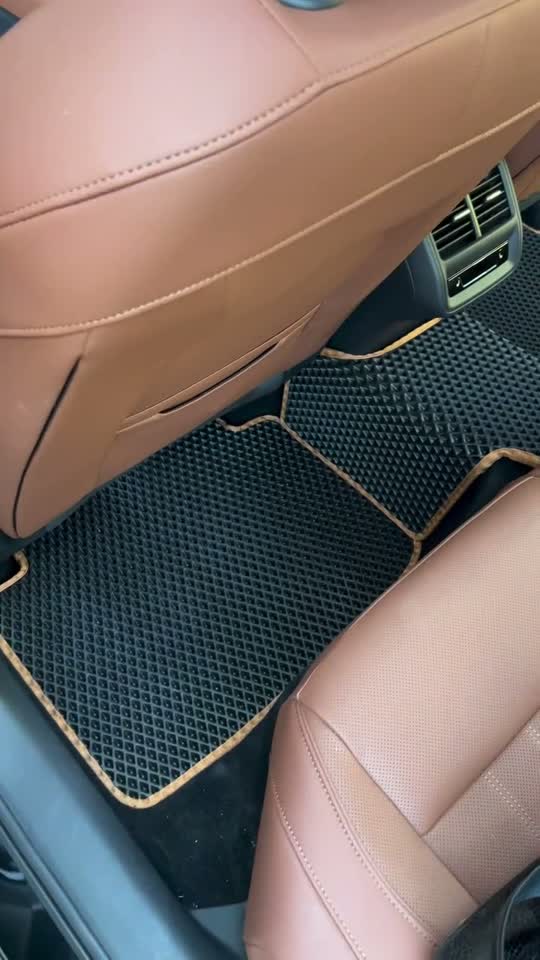 Skoda Superb EVA paspas - Siyah taban, Taba kenar