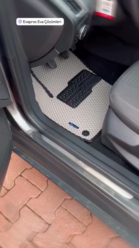 Ford Focus EVA paspas - Beyaz taban, Siyah kenar